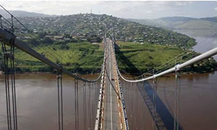 Matadi is the DRC’s largest port and a main access point into the country. Matadi Bridge is a very important piece of infrastructure and a strategic link between maritime and land transport.